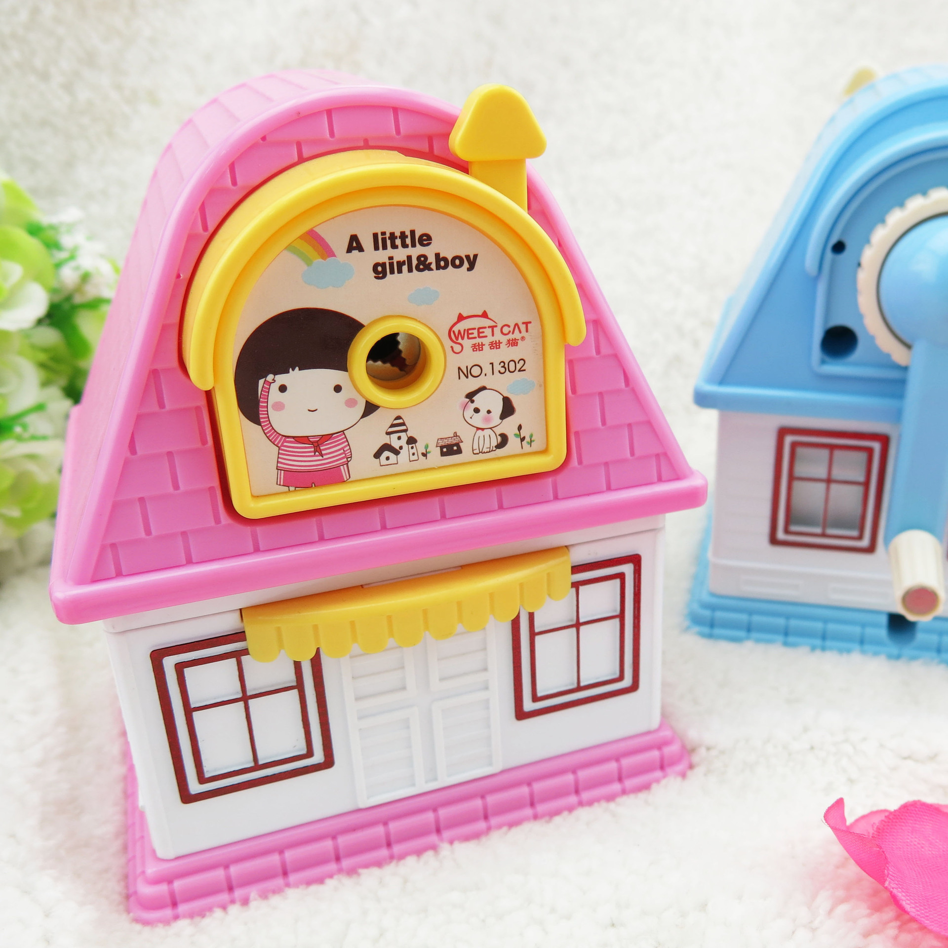 Fule Jia student Stationery Cartoon house hand pencil sharpener pencil sharpener student stationery supplies
