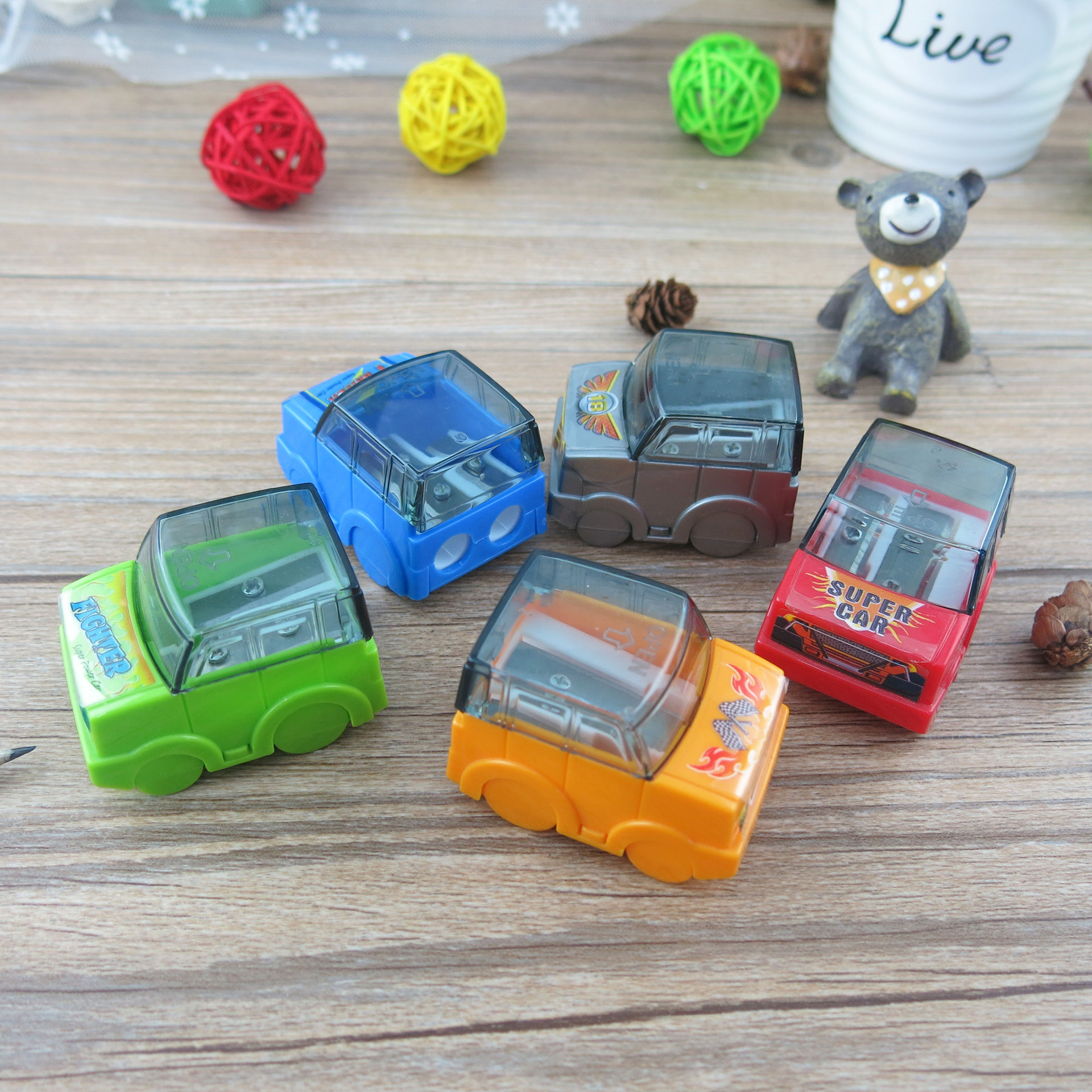 Fulejia Korean version stationery creative car pencil sharpener, flip cover car pencil sharpener, student prizes