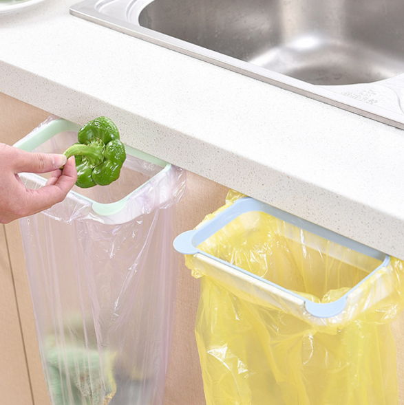 Wholesale of creative Panda wall-mounted kitchen garbage bags, cloth hanging racks, door-back garbage bag brackets and garbage racks