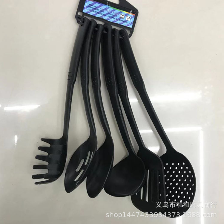 Creative nylon 6-piece set of black kitchen spoon and shovel with handle for kitchen utensils thumbnail