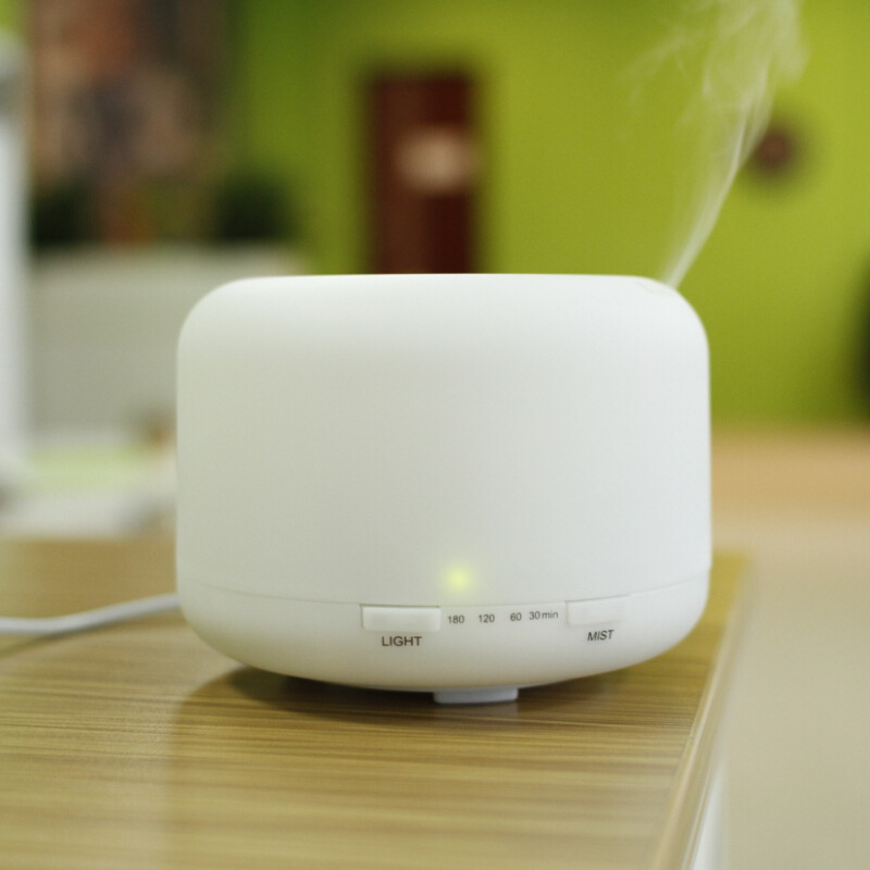 Air purification beauty sterilization aromatherapy machine colorful light humidifier Application Scenario