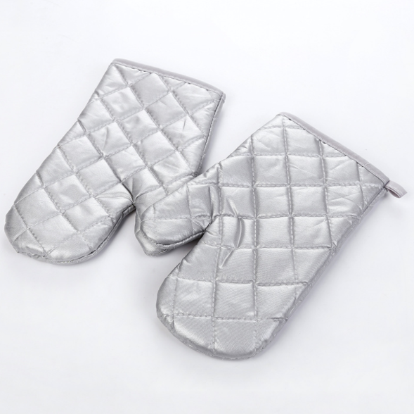 Microwave oven heat insulation and heat protection gloves, thickened high-temperature resistant baking gloves, silver-coated gloves, single piece price report Specification image