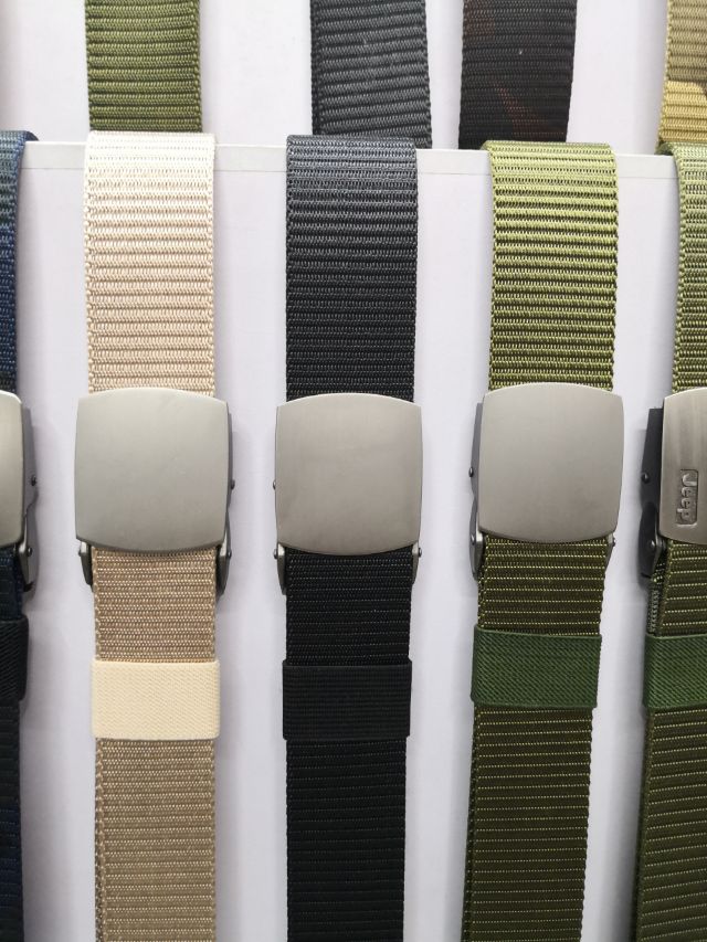 白板金属防过敏仿尼龙腰带产品图