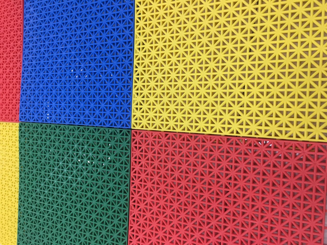 25*25cm soft millet suspended splicing mat, anti-slip waterproof floor mat, anti-slip foot mat, soft millet floor mat full figure