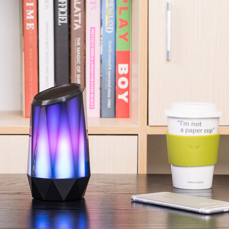 Portable mini speaker HD mirror alarm clock Wireless Bluetooth speaker Radio small night light
