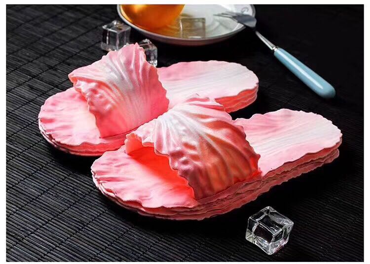 Wholesale of new creative home bath casual Chinese cabbage flip-flops details Picture