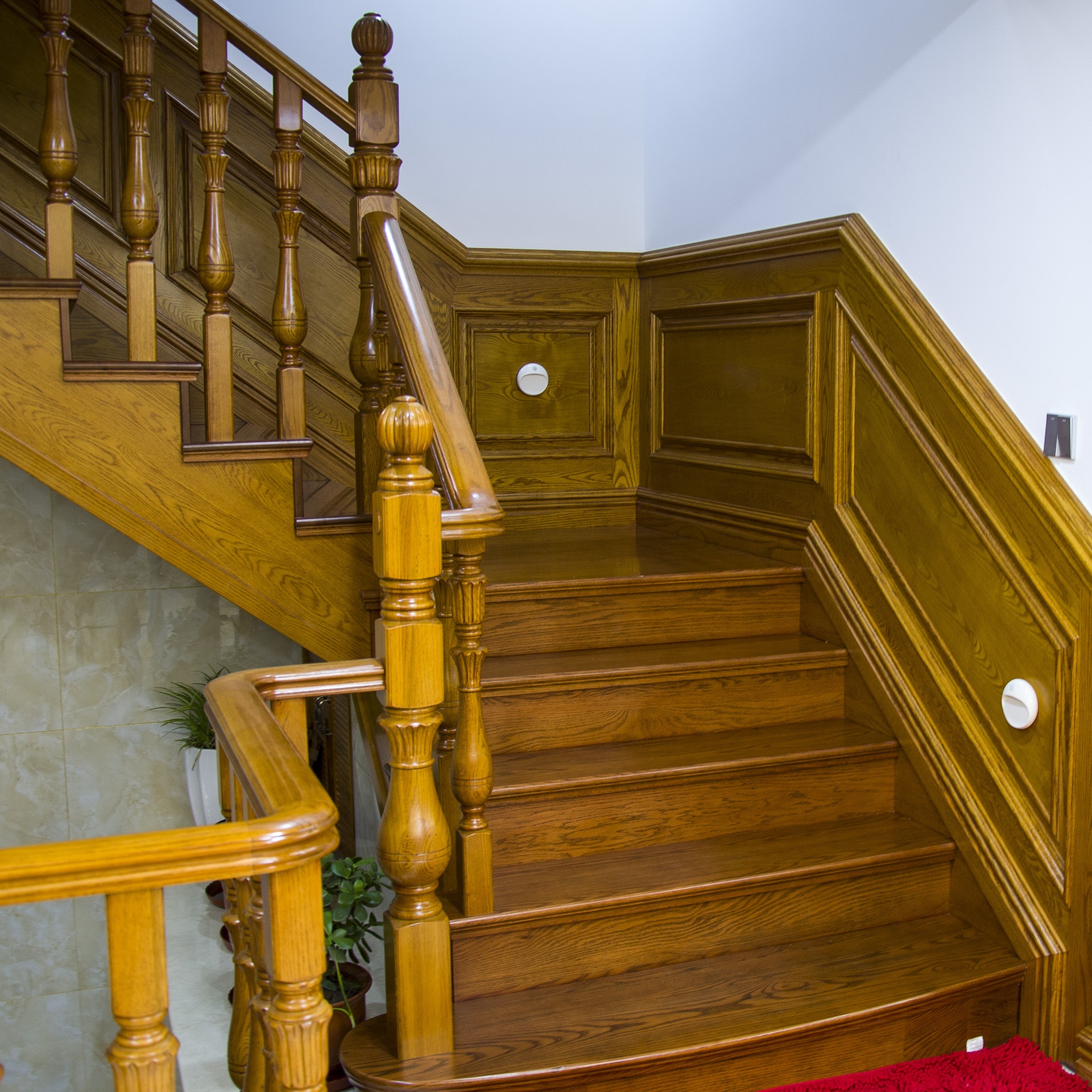 圆形楼道人体感应灯壁挂式楼梯踏步扶手灯产品图