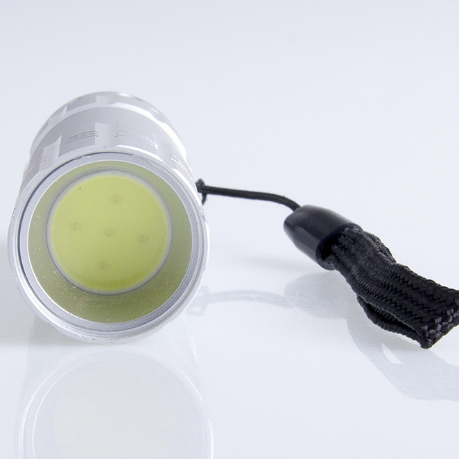 High-brightness long-range flashlight, mini and compact aluminum alloy LED strong light flashlight factory direct sales details Picture