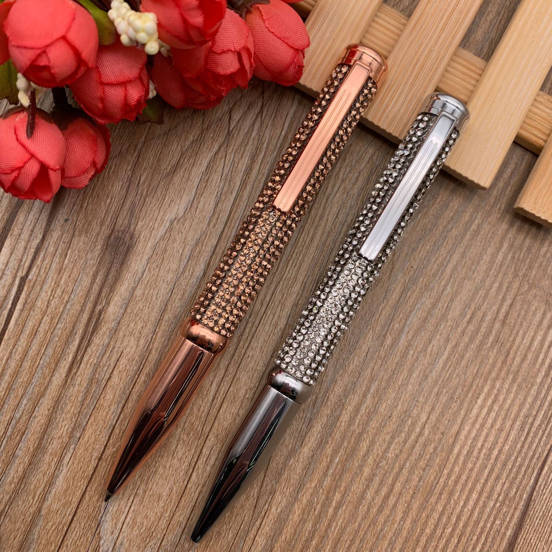 New metal ballpoint pens, high-end advertising pens, business pens, customizable logos, high-end gift pens