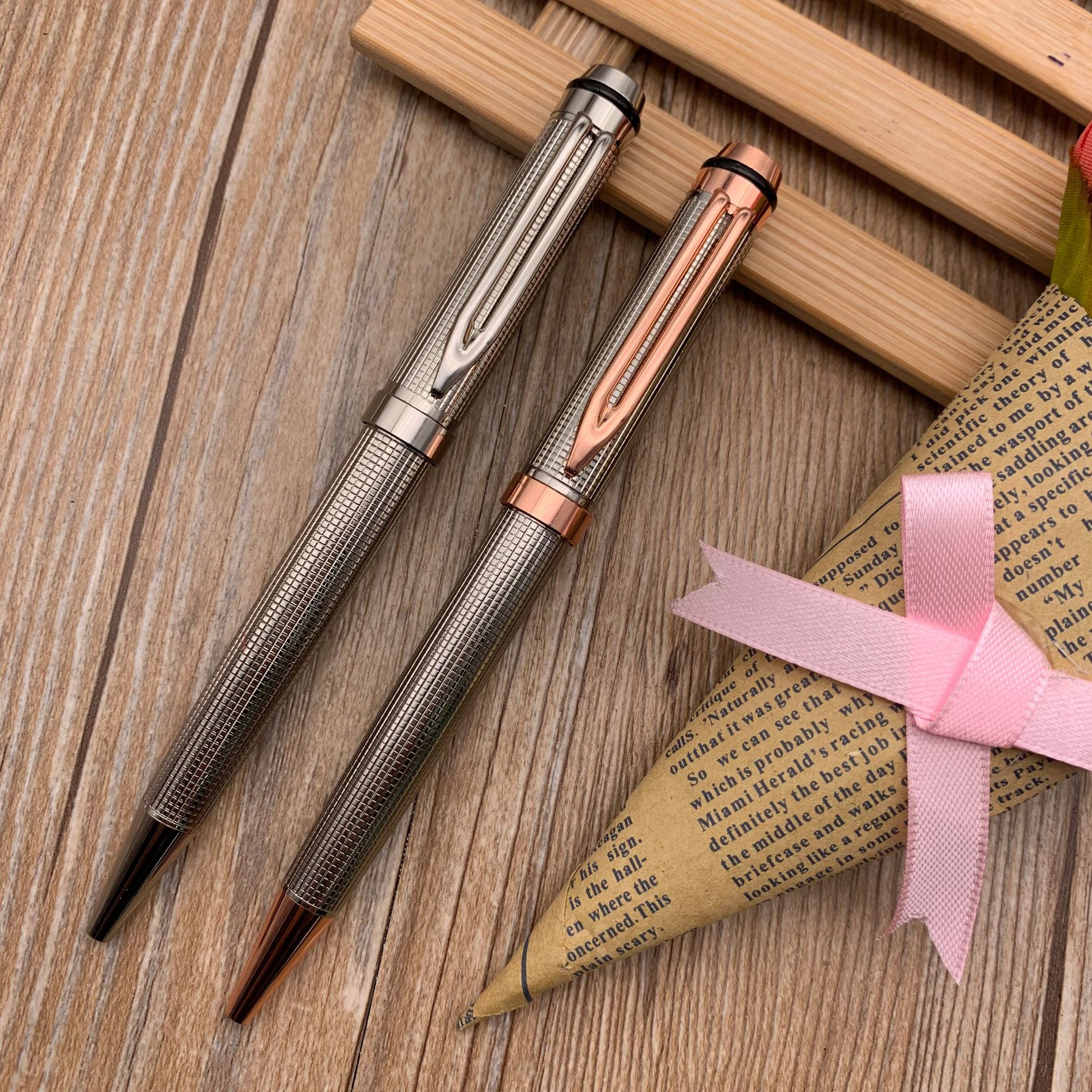 New high-end ballpoint pens, metal ballpoint pens, high-end gift pens, advertising pens, customizable logos Specification image