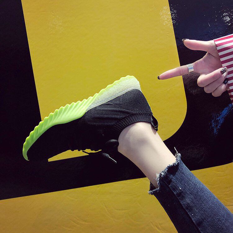 软底韩版果冻飞织鞋产品图