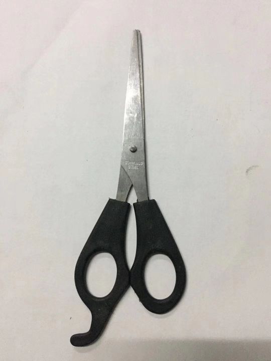 工厂直销黑柄中号美容剪刀