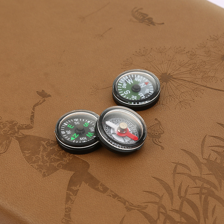 厂价专业供应 20MM 塑料帽指南针, 箱包配件礼品微型指南针