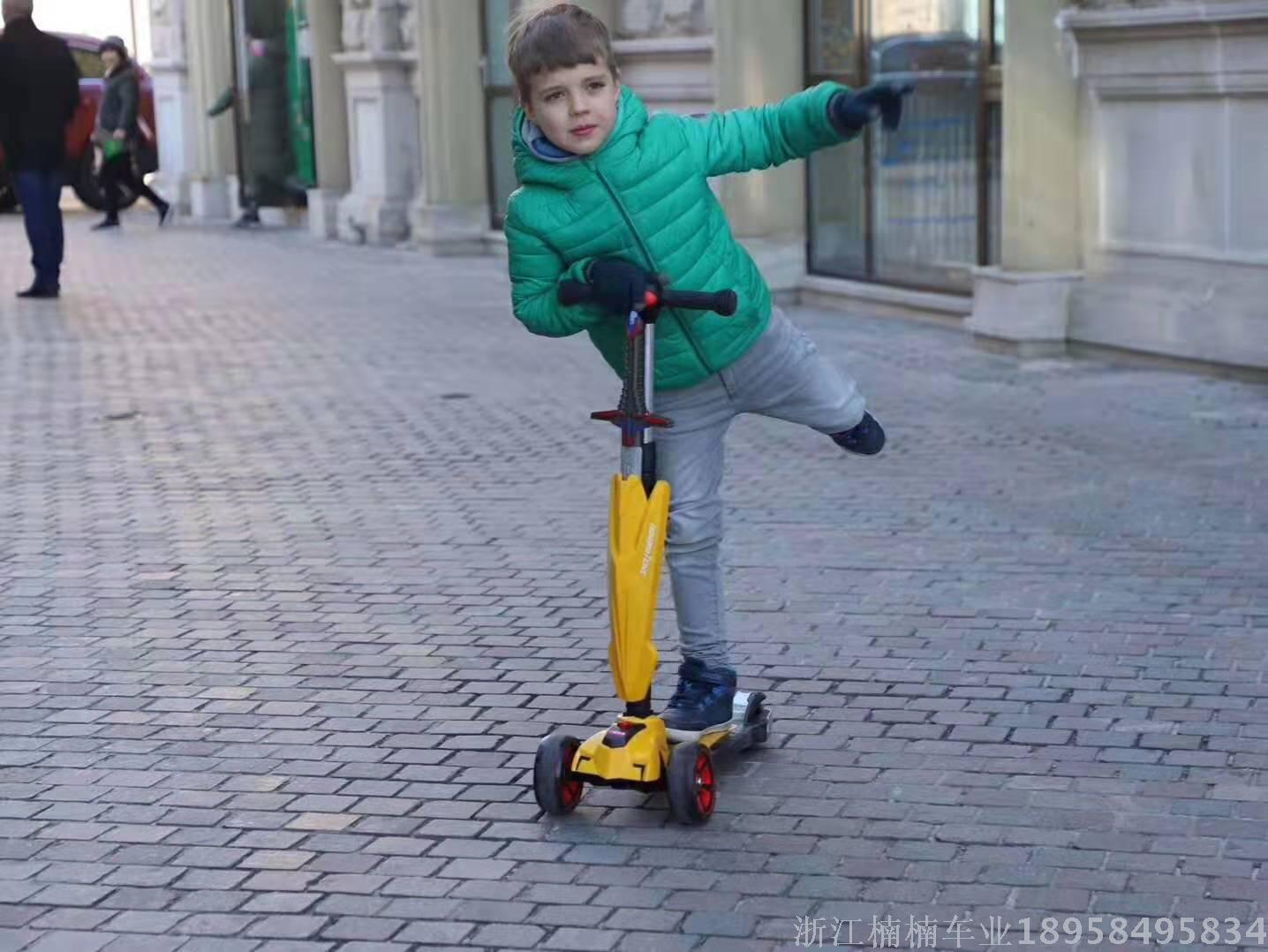Scooters children 1-3-6-12 years old Baby Yo-yo two-brake child one foot 5-10 years old scooter baby car twist car Application Scenario
