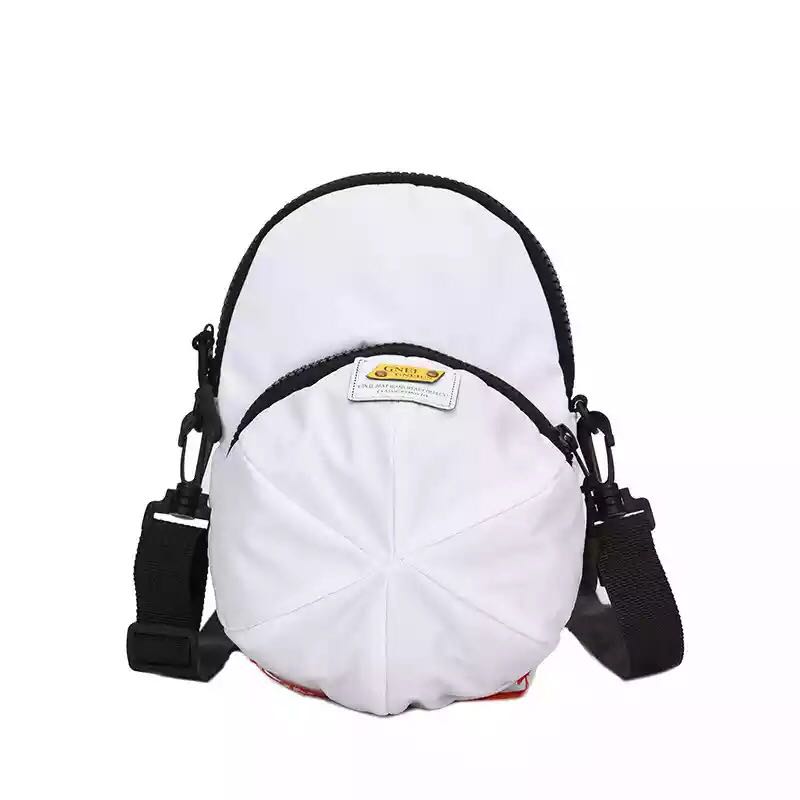 双肩背包实物图