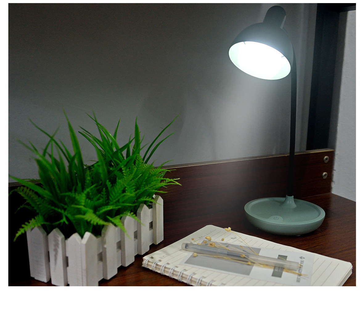 LED Touch eye lamp Children's bedroom desk learning to read rechargeable lamp