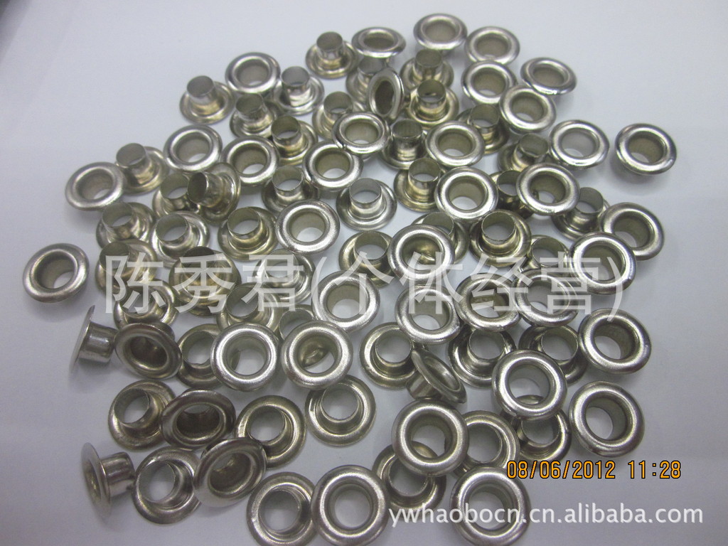 Factory direct sales: iron, copper, round, silver and gold, chicken eyes, air holes, hollow rivet shoe eyes details Picture