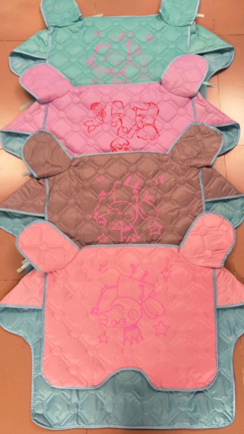 连体雨衣、雨披实物图