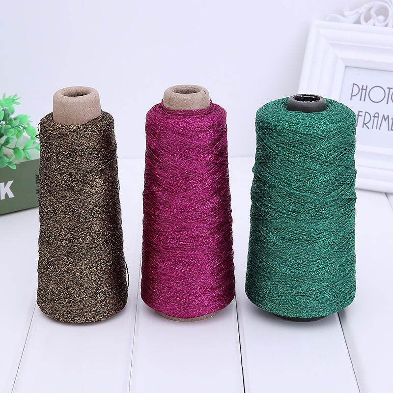 The manufacturer supplies high-quality and environmentally friendly gold and silver thread embroidery thread and sewing machine thread for direct sales. Customized colors are available