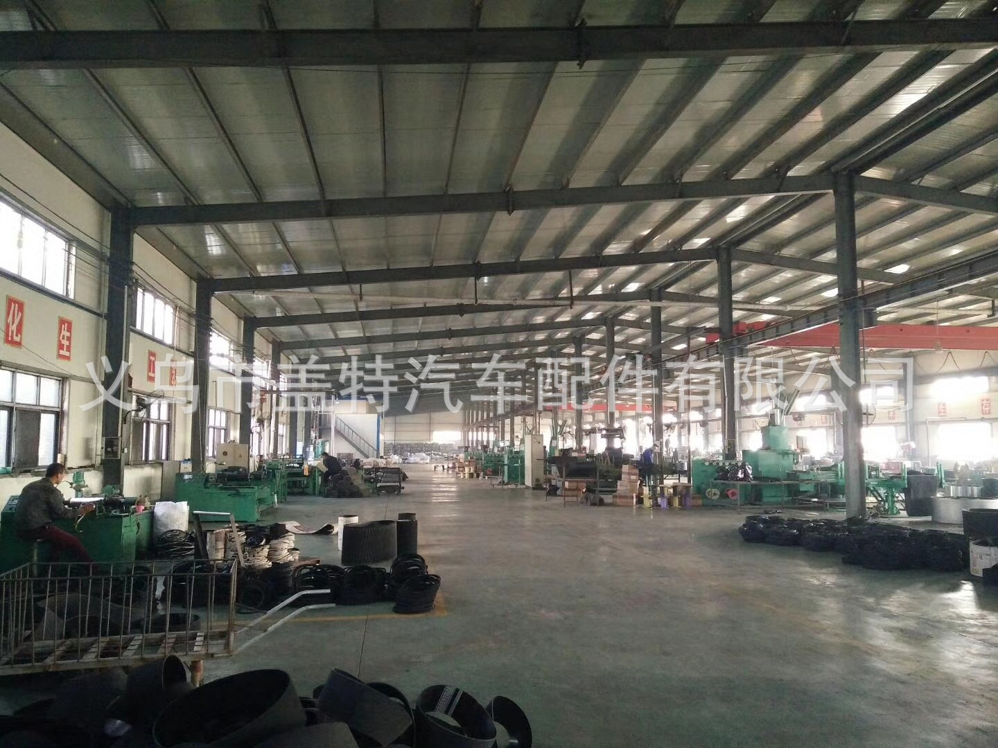 We supply various colored series of multi-ribbed belts/V-belts in white, red, blue and green Application Scenario