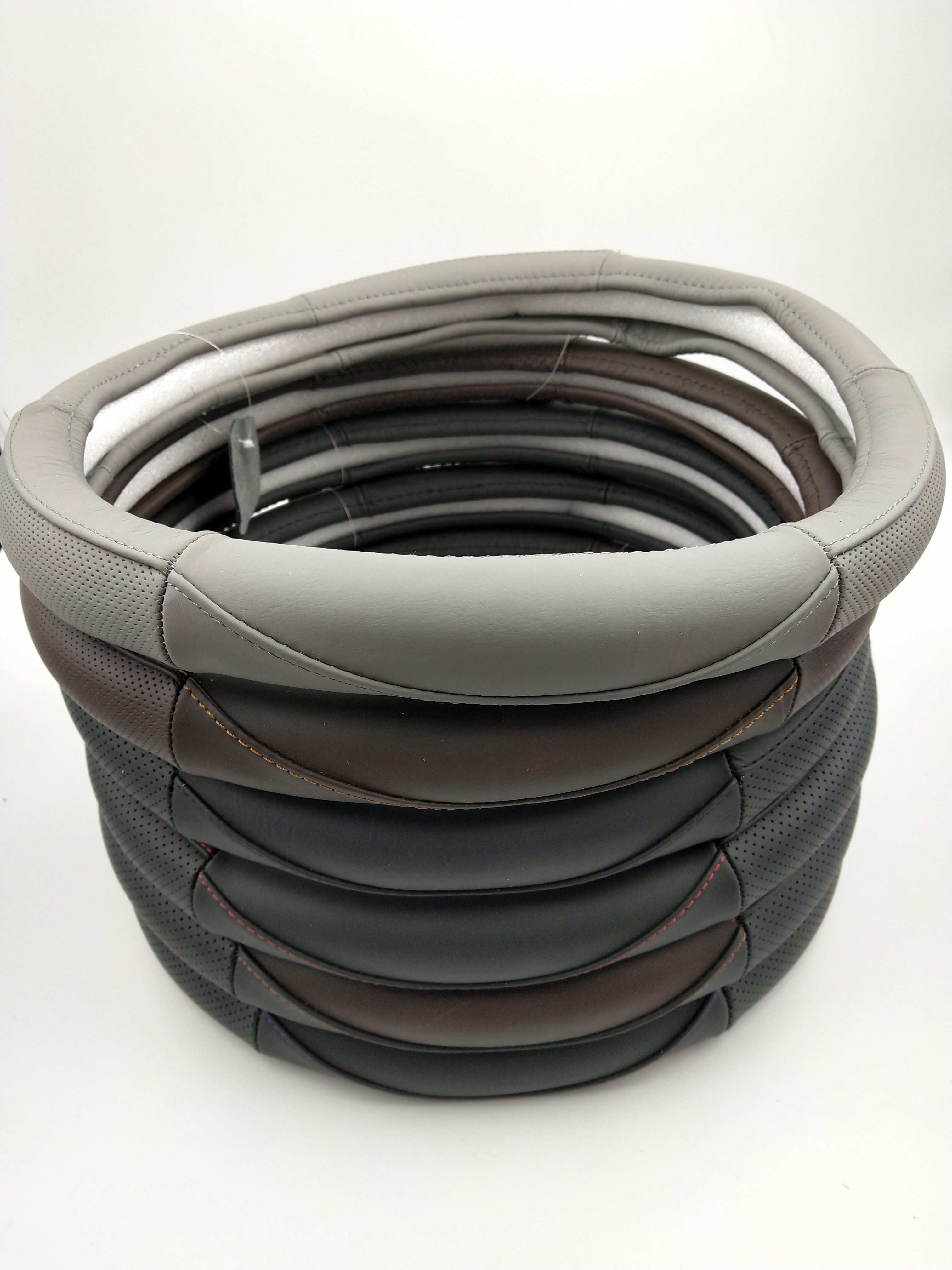 汽车真皮方向盘套M号轿车牛皮把套4季通用4节6节起杠