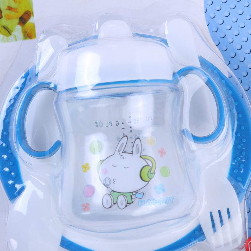 Baby drinking cup Baby drinking cup with handle anti-choking and anti-leakage throwing baby training bowl Application Scenario