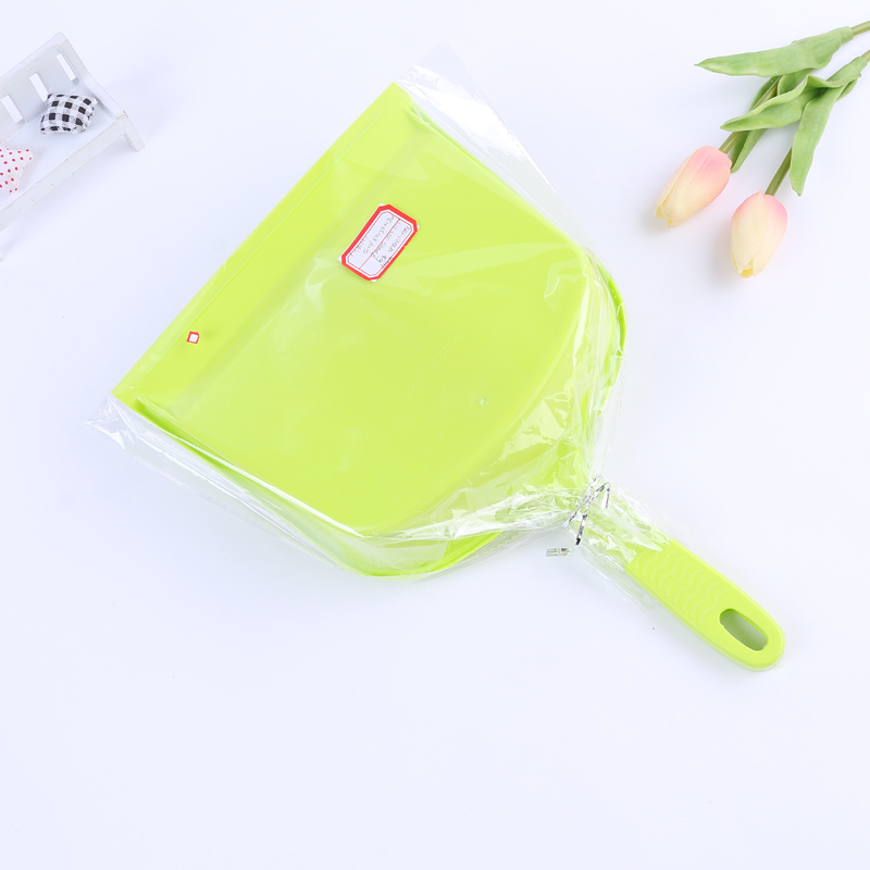 Household cleaning supplies Green shovel with broom pan and brush Specification drawing