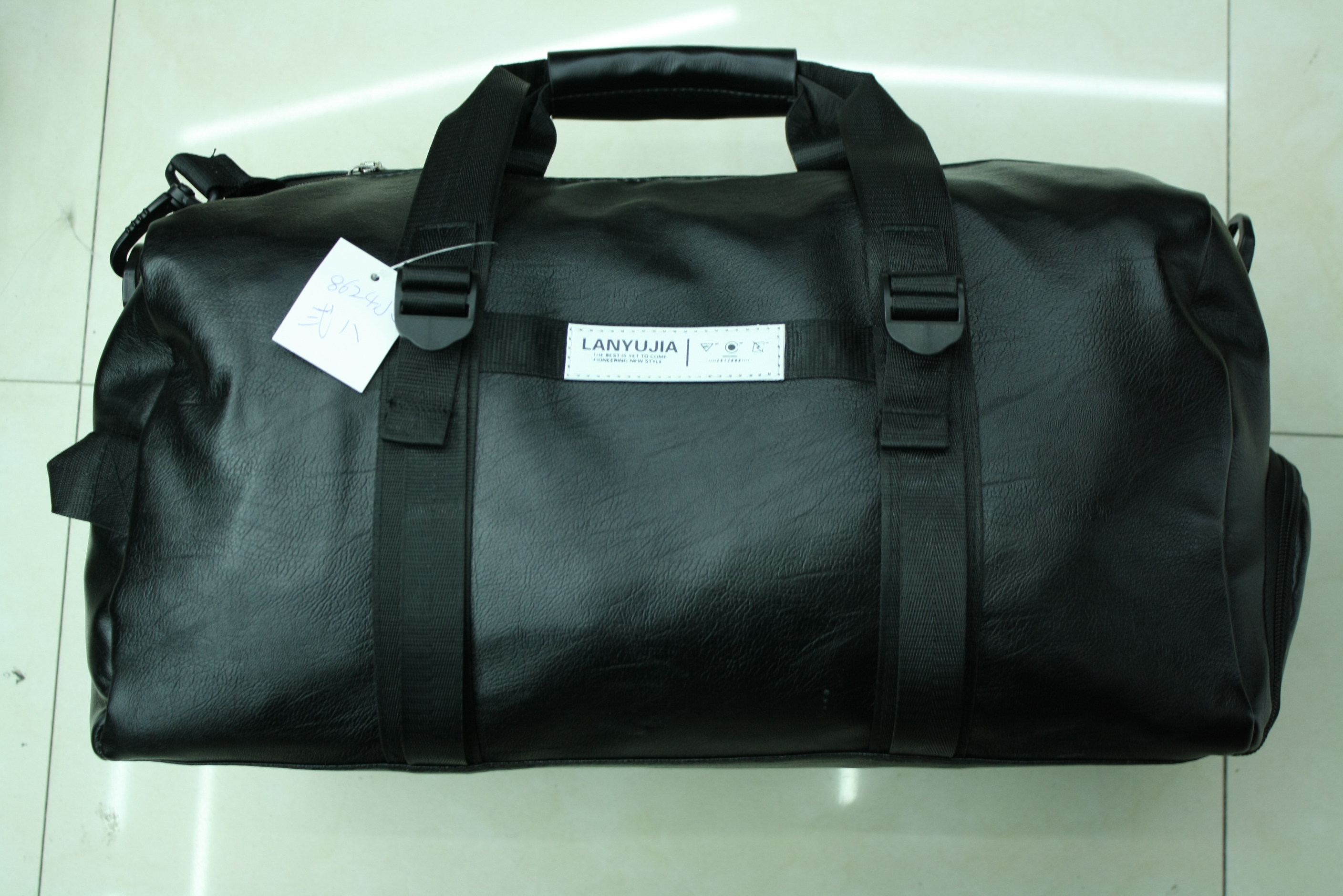 单背包 手提包 旅行包 枕包 接生包 手袋产品图