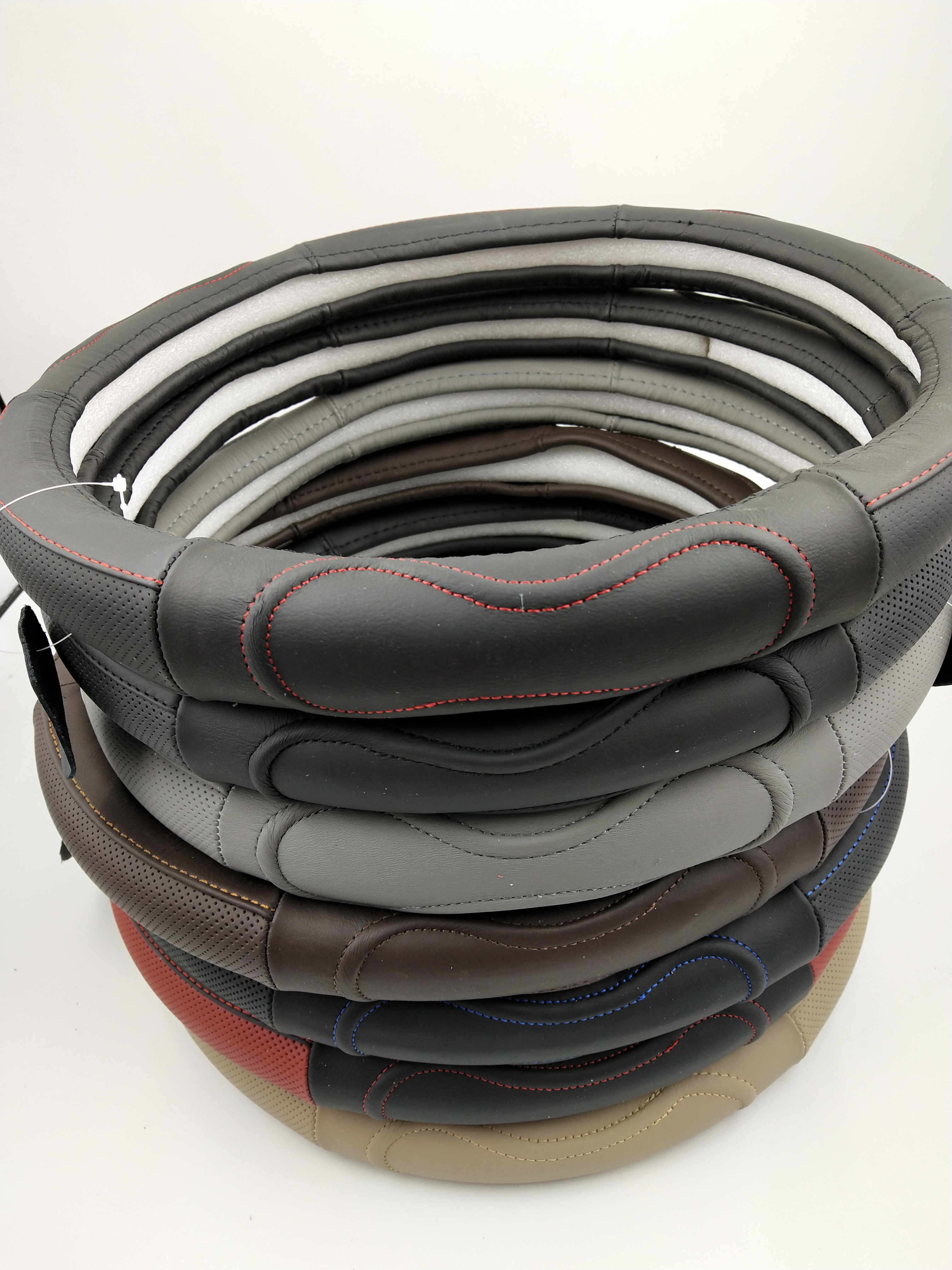 汽车真皮方向盘套M号轿车牛皮把套4季通用4节6节起杠