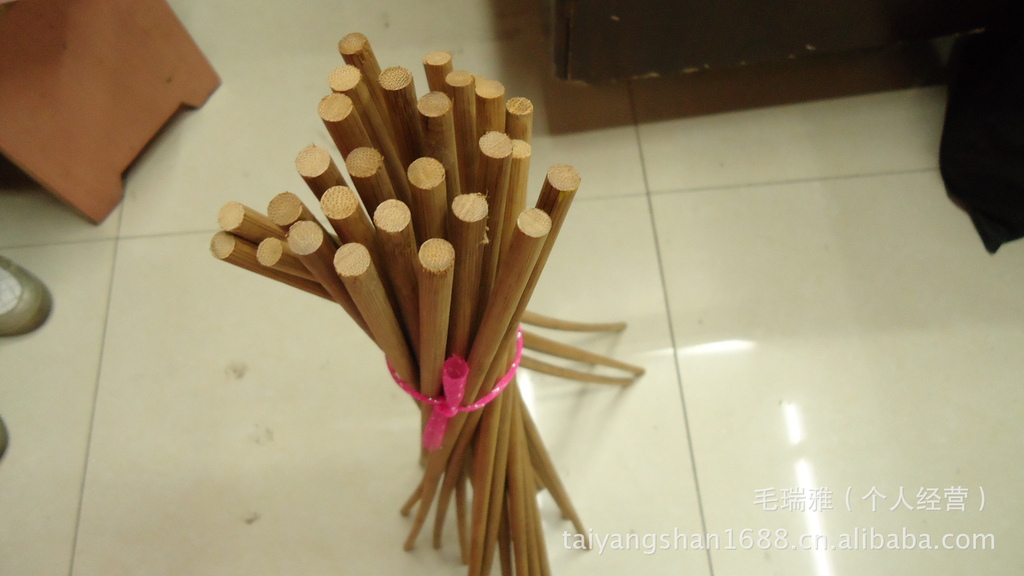 厂家直销碳化竹圆杆 碳化竹丝竹针 竹旗杆 碳化竹棍 毛竹圆杆细节图