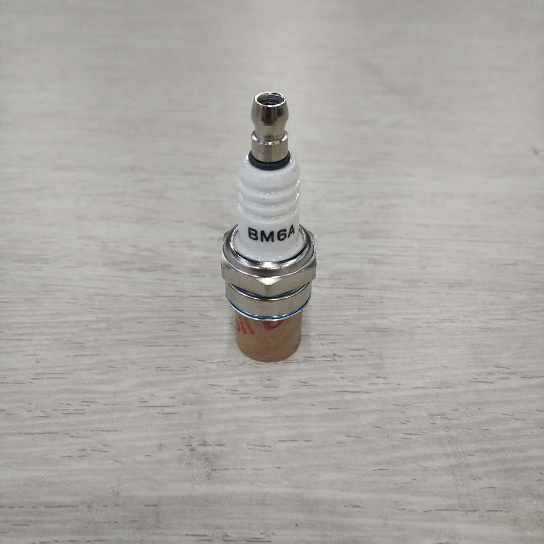 火花塞 摩托车配件 摩托车火花塞 BM6A火花塞