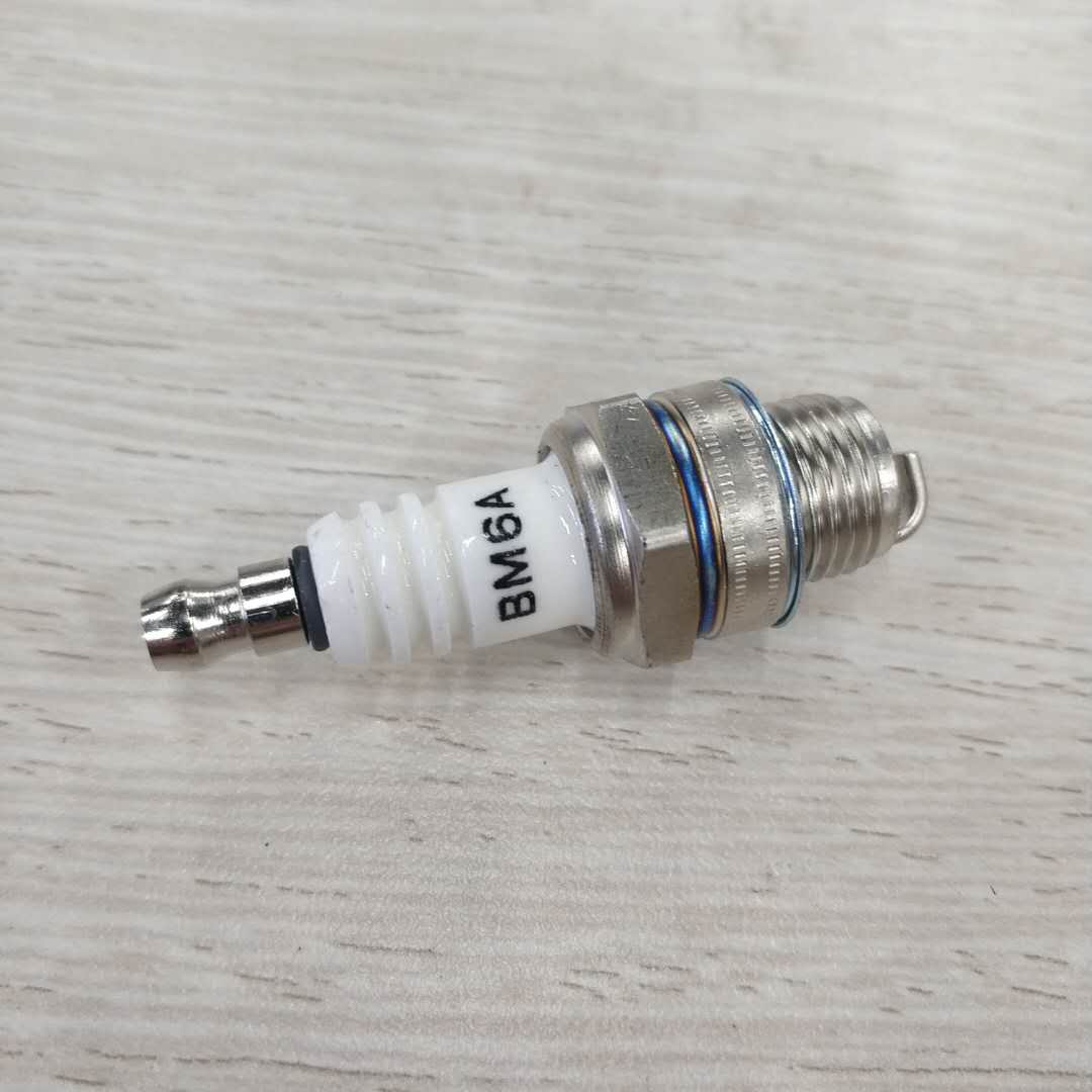 火花塞 摩托车配件 摩托车火花塞 BM6A火花塞产品图