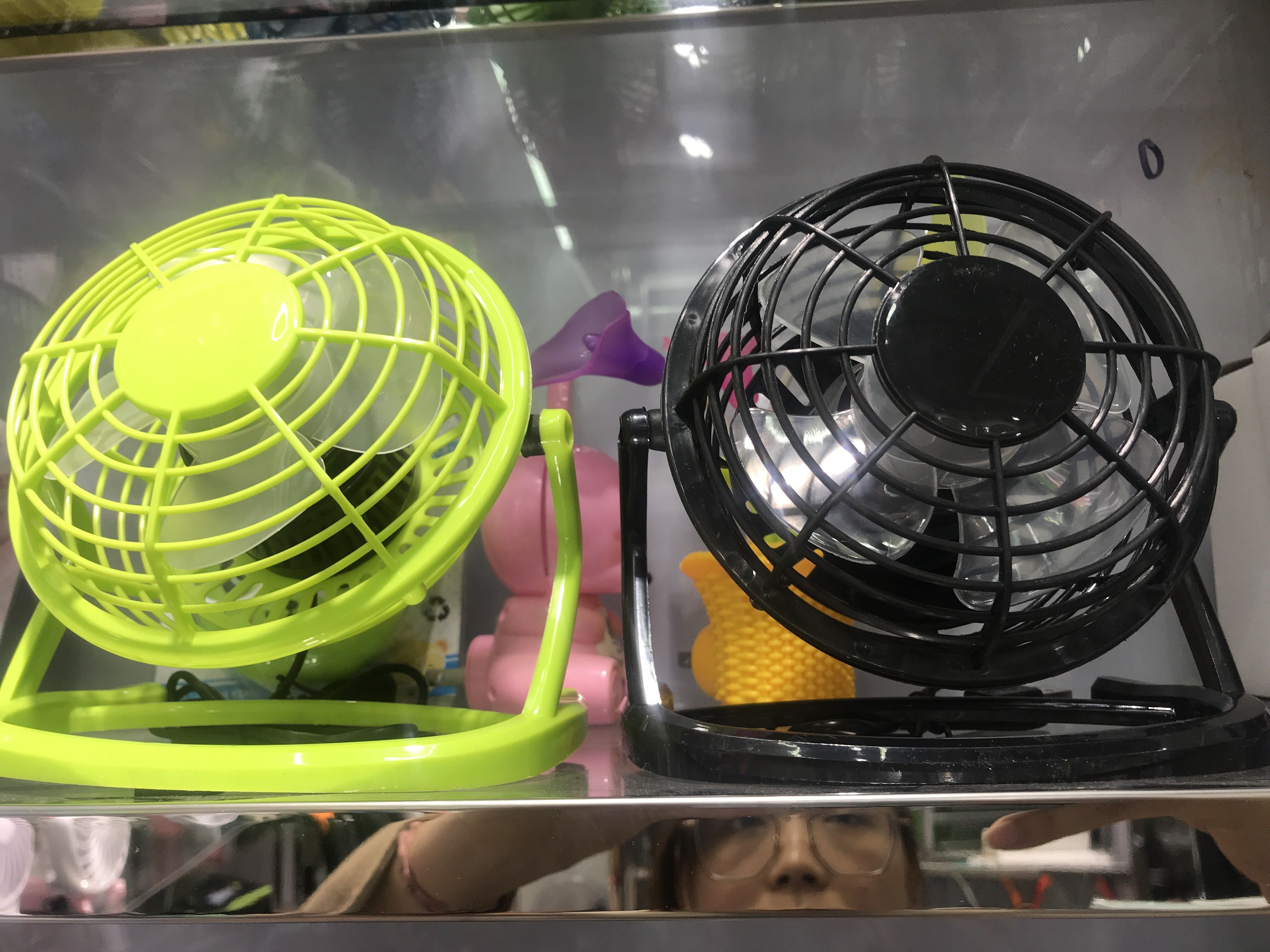 4-inch USB plastic small fan details Picture
