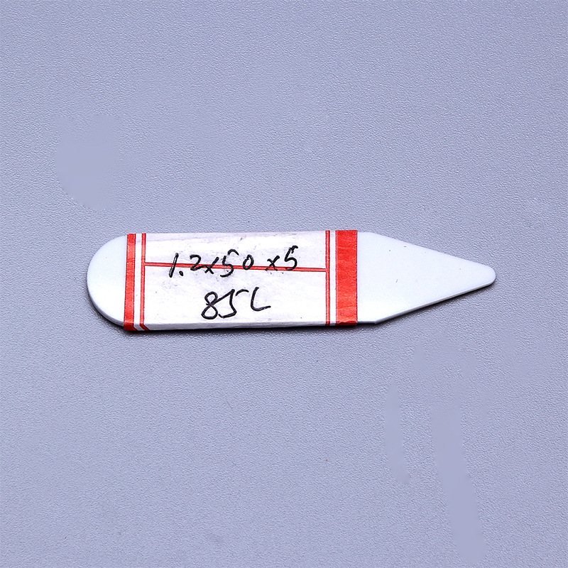 2019厂家直销塑料白色领角片2衬衣领插片塑料领撑片商务衣领撑产品图