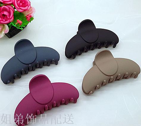 2 yuan shop fashion rubber painted head claw claw Korean version hairpin plate hair claw claw bath clip hair claw claw