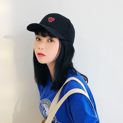 Summer Korean-style versatile casual baseball caps, autumn and winter lettered baseball caps, sweet heart-shaped sun hats trend details Picture