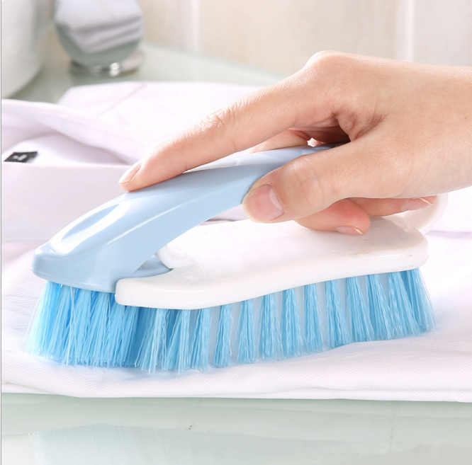 New multi-functional and creative household cleaning and laundry brush, plastic soft bristle shoe brush, cleaning brush head and handle brush Application Scenario