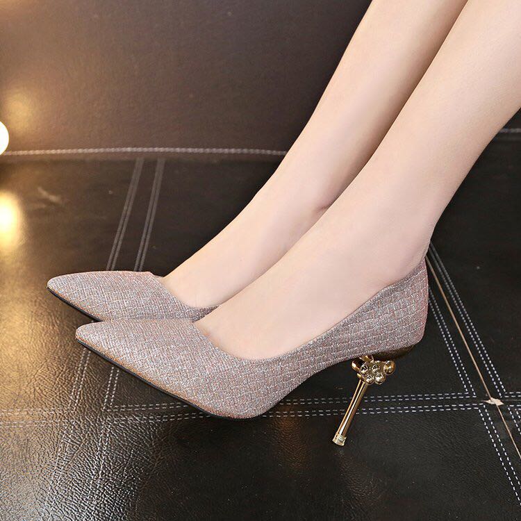 高跟鞋？？经典款细节图