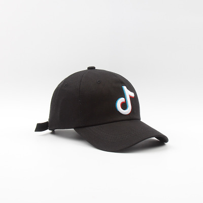 Douyin baseball caps for men and women, street hip-hop caps, personalized embroidery, Douyin baseball caps, black versatile sun hats, trendy Application Scenario