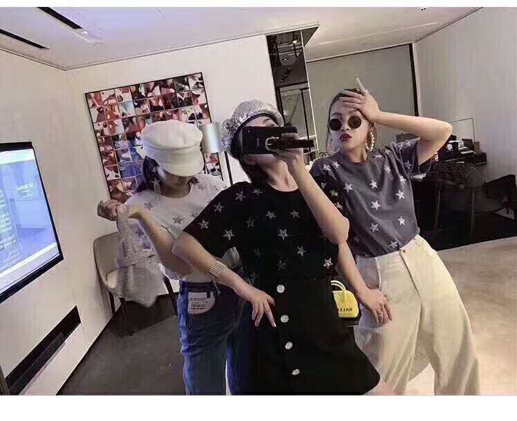 A long-sleeved short-sleeved T-shirt for women with embroidered sequins featuring stars and bright threads. It is a popular short-sleeved T-shirt for women Application Scenario