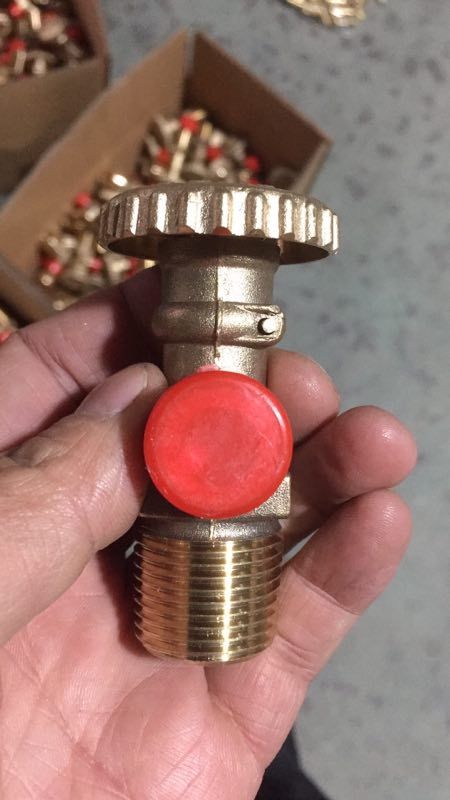 角阀/钢瓶配件/铜开关产品图