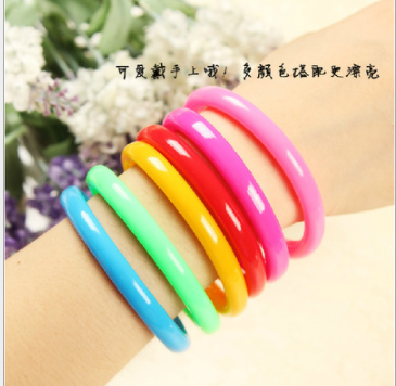 Korean trend fashion and creative stationery, bracelets, pens, ballpoint pens, portable, opaque, personalized gifts and prizes Application Scenario