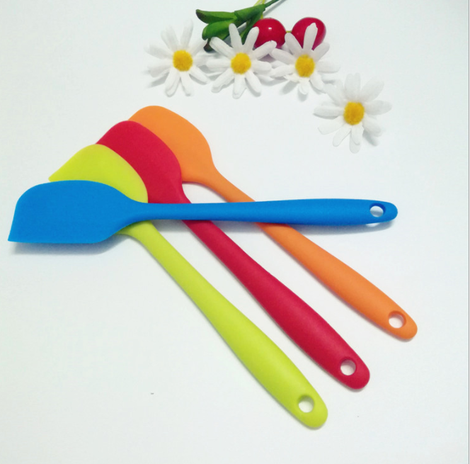 Small one-piece silicone spatula Silicone butter spatula DIY baking kitchen supplies Baking tools
