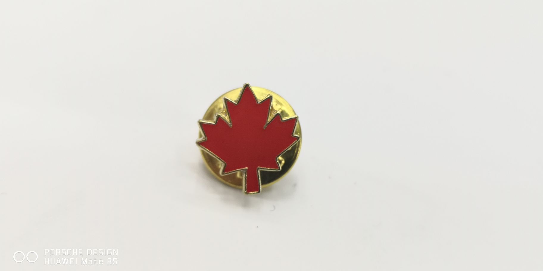 Canadian flag, badge Specification image