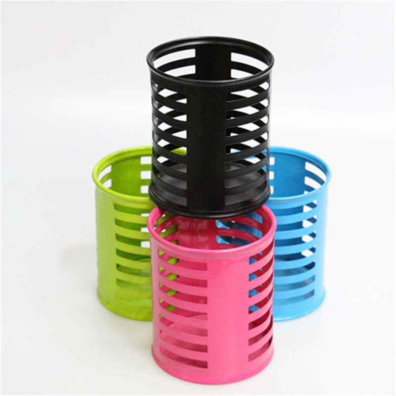 厂家直销 可爱创意时尚文具镂空笔筒 圆形金属网状笔插 办公用品