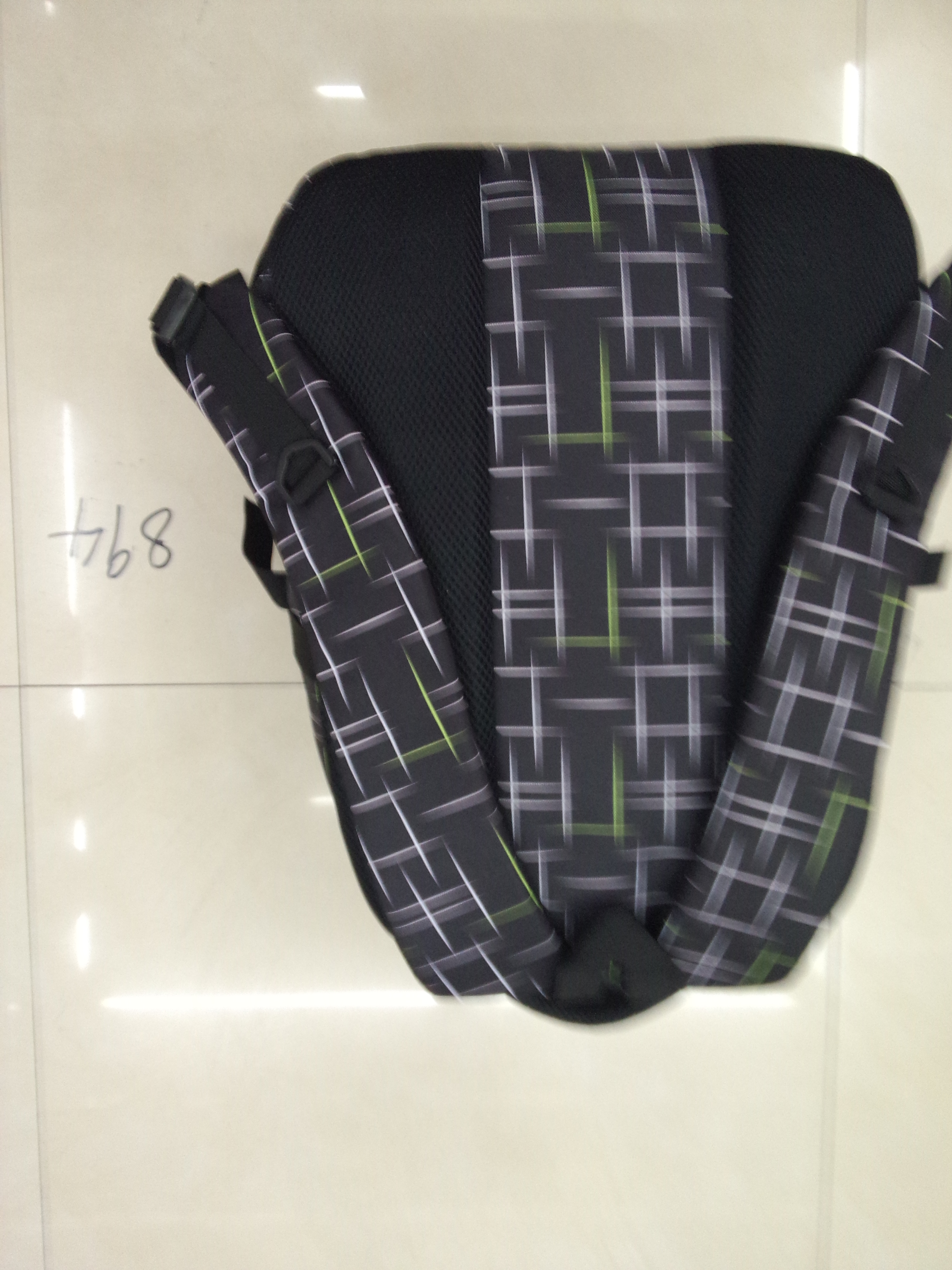 拉杆箱/高档旅行箱/行李箱/行李箱密码箱包/飞鹰卡曹刮胡刀产品图