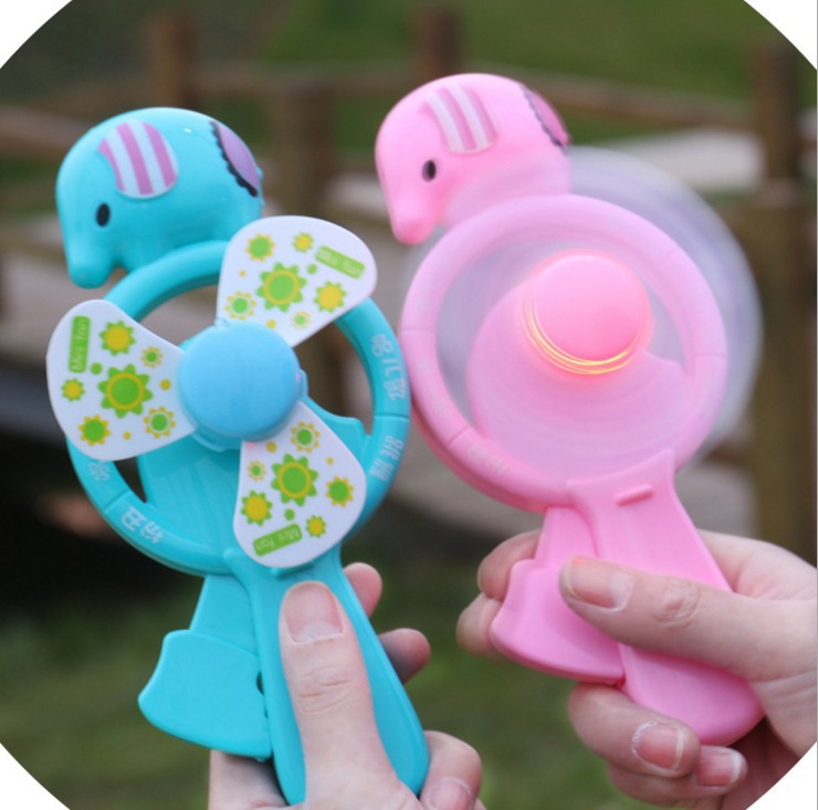 迷你电风扇实物图