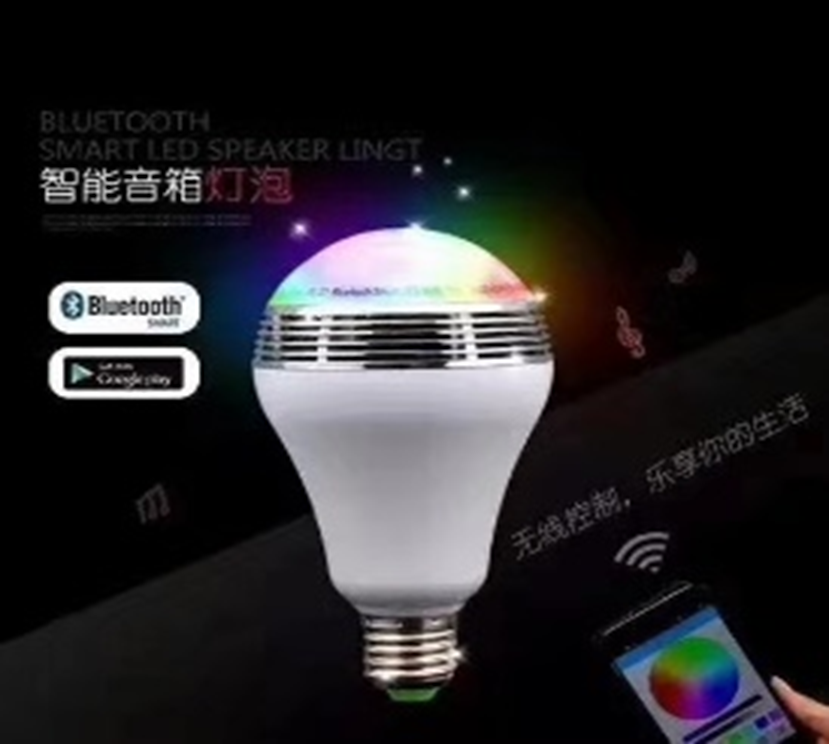 七彩UFO蓝牙蓝牙灯泡白+彩 佛花
