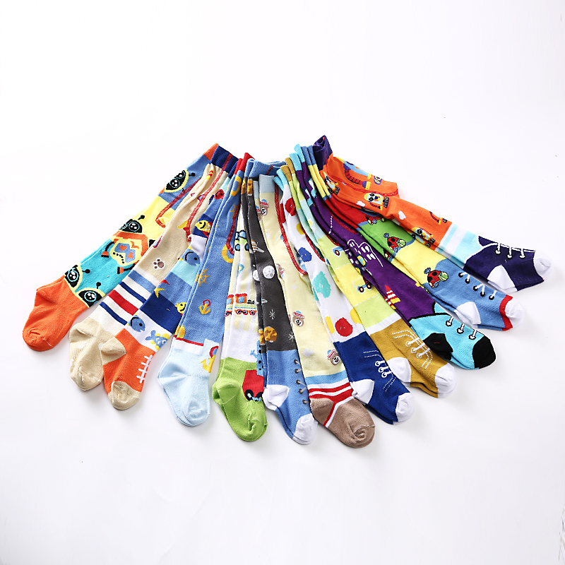 Supplying the best-selling new styles of children's and baby socks, capri pants and leggings