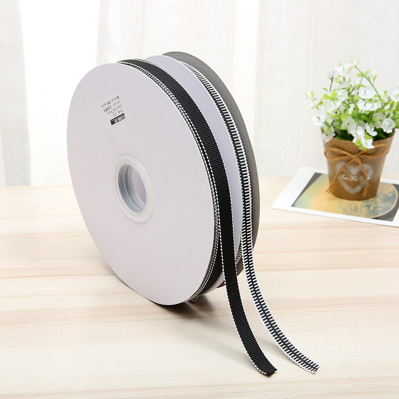 Black South Korean Matte Polyester Hatband Plain Thread Webbing 1Cm Spot Clothing Accessories Manufacturers Direct Sales Application Scenario